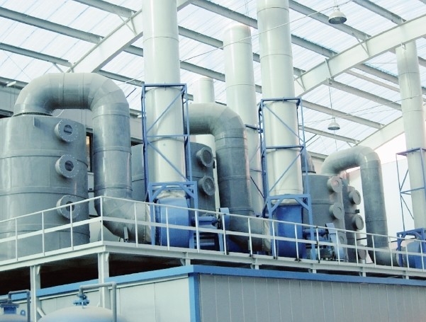 Sistema de tratamiento de gas residual de acido y gas residual alcalino